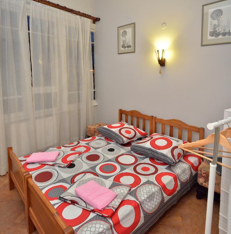 Griboedov Hostel & Suites Tbilisi Kamer foto