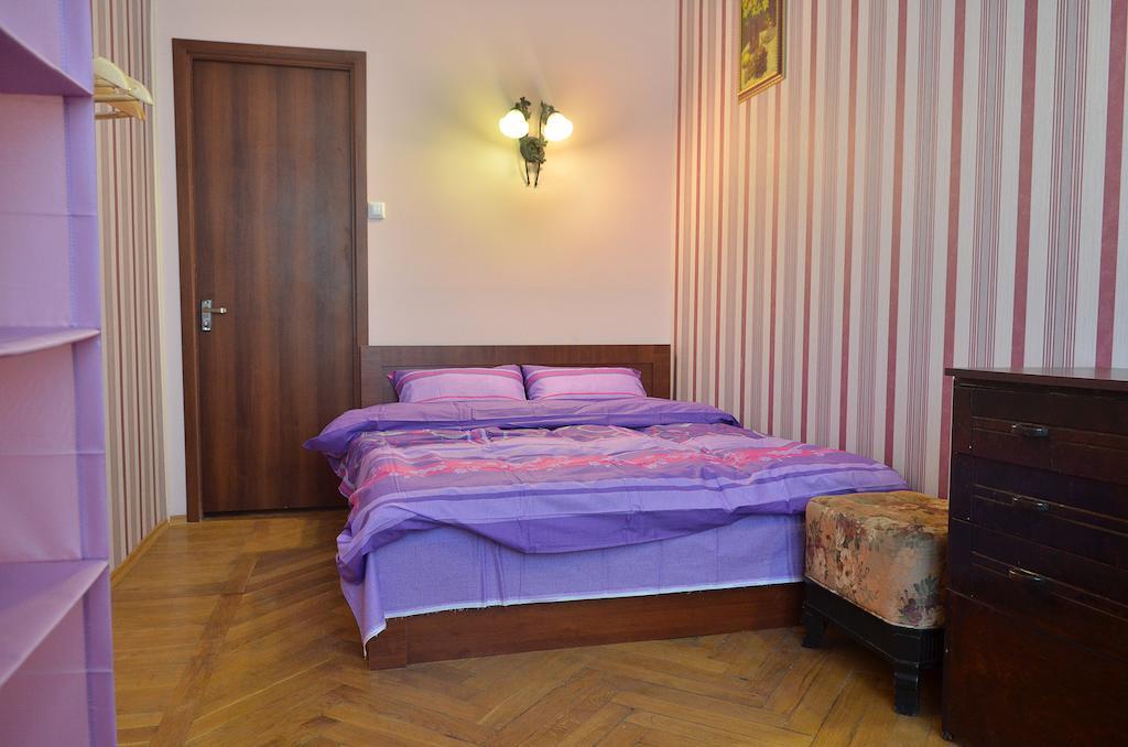 Griboedov Hostel & Suites Tbilisi Kamer foto