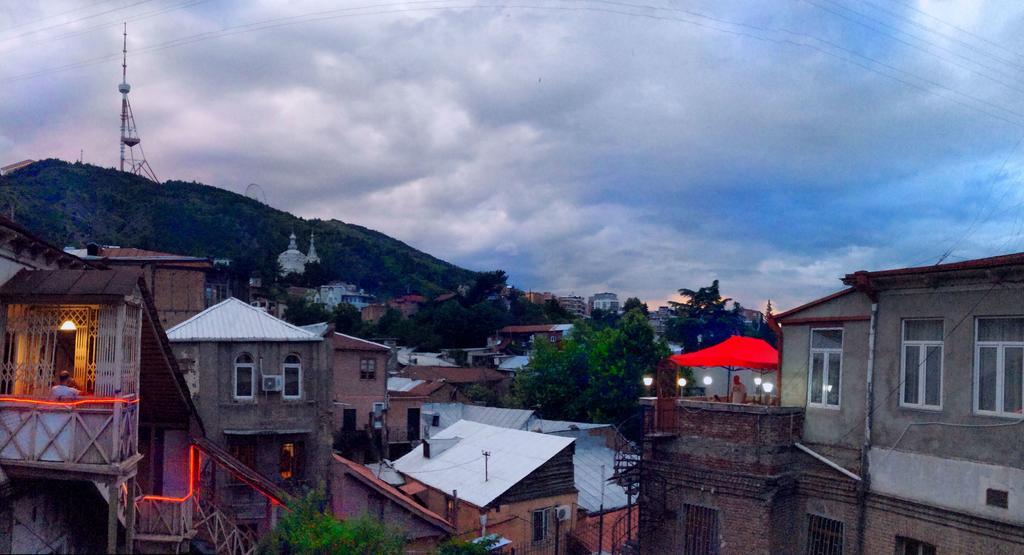 Griboedov Hostel & Suites Tbilisi Buitenkant foto