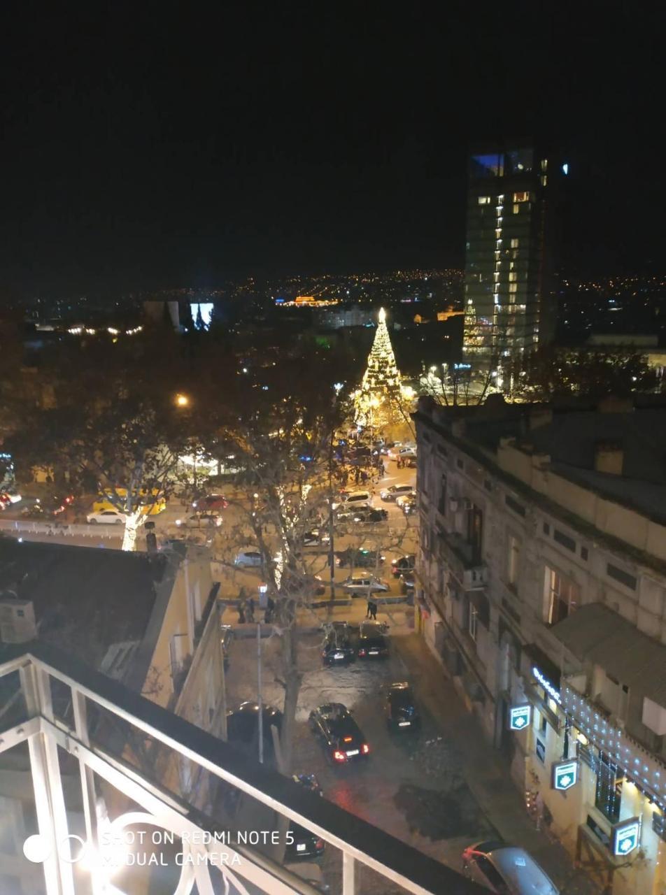 Griboedov Hostel & Suites Tbilisi Buitenkant foto
