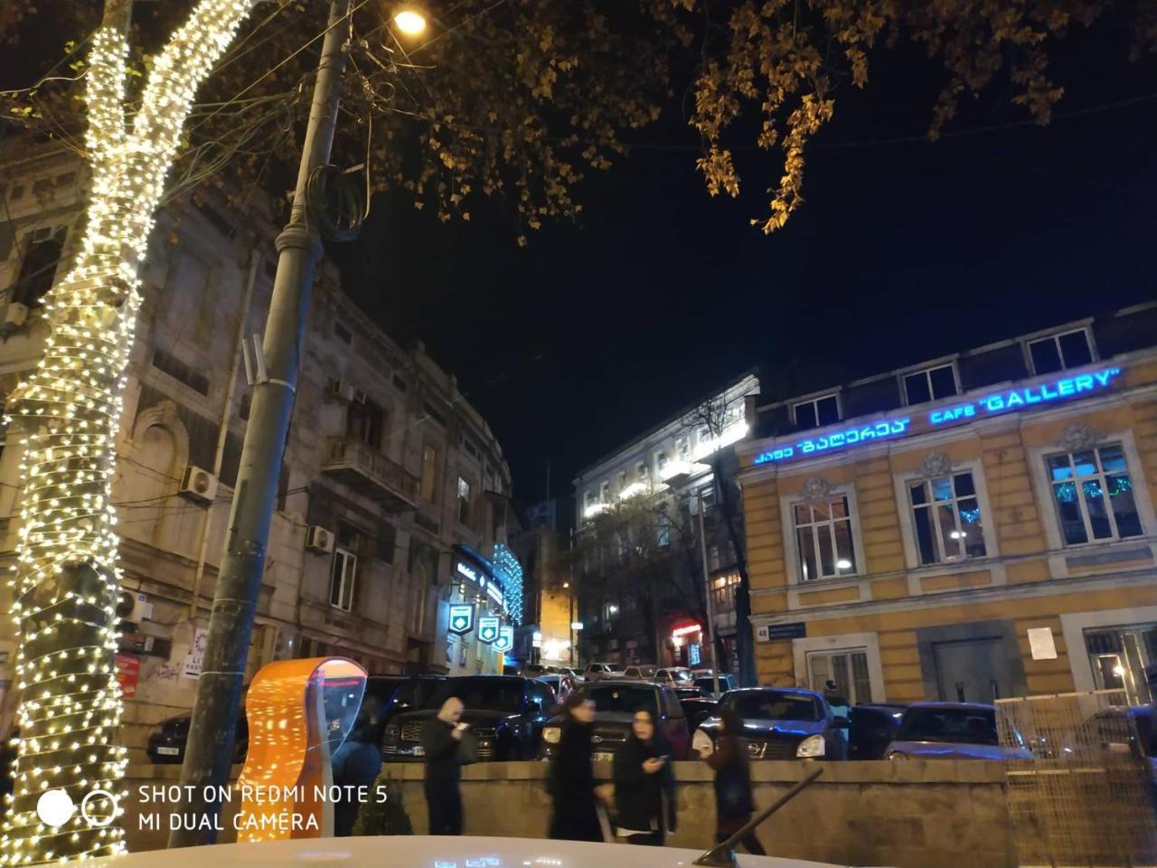 Griboedov Hostel & Suites Tbilisi Buitenkant foto